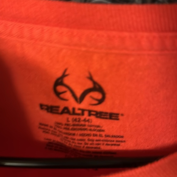 Men's REALTREE T-Shirt Coral Color.  New Never Been Worn. - Picture 3 of 5
